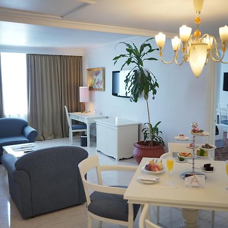 Aryaduta Makassar Exteriör bild